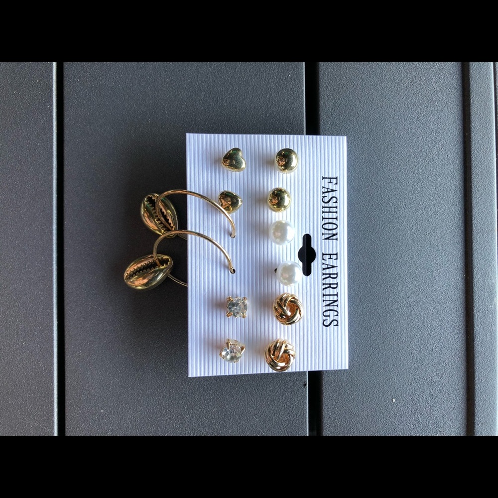 6 piece earrings
